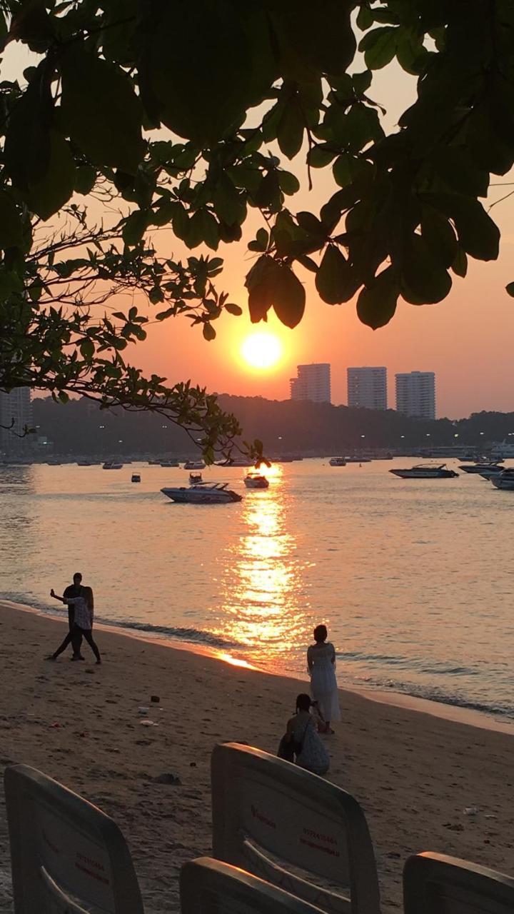 Tempat Tidur & Sarapan View Talay 1b Pattaya